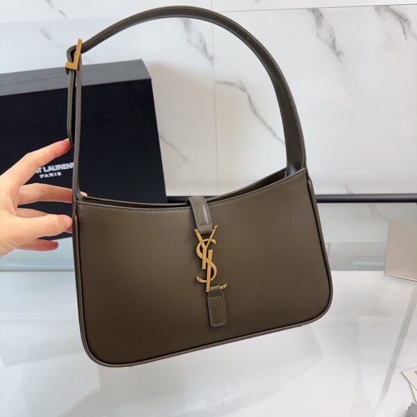 YSL LE5À7 In Smooth Leather
